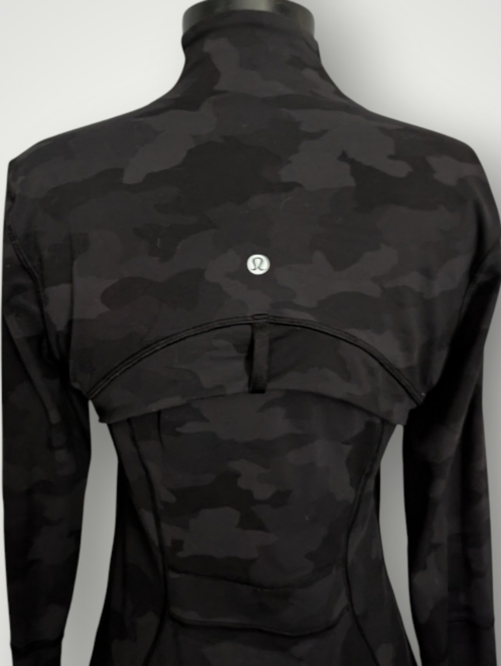 Lululemon Define Jacket - Picture 6 of 9